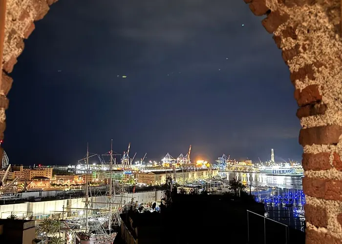 Porto Antica Torre Piccamiglio 公寓 *