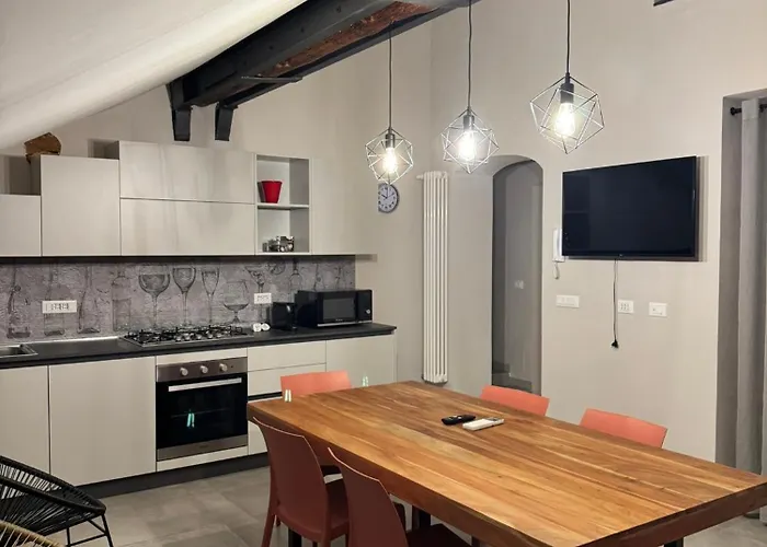 Porto Antica Torre Piccamiglio شقة